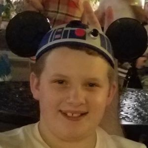 R2D2 Mickey Mouse Helmet